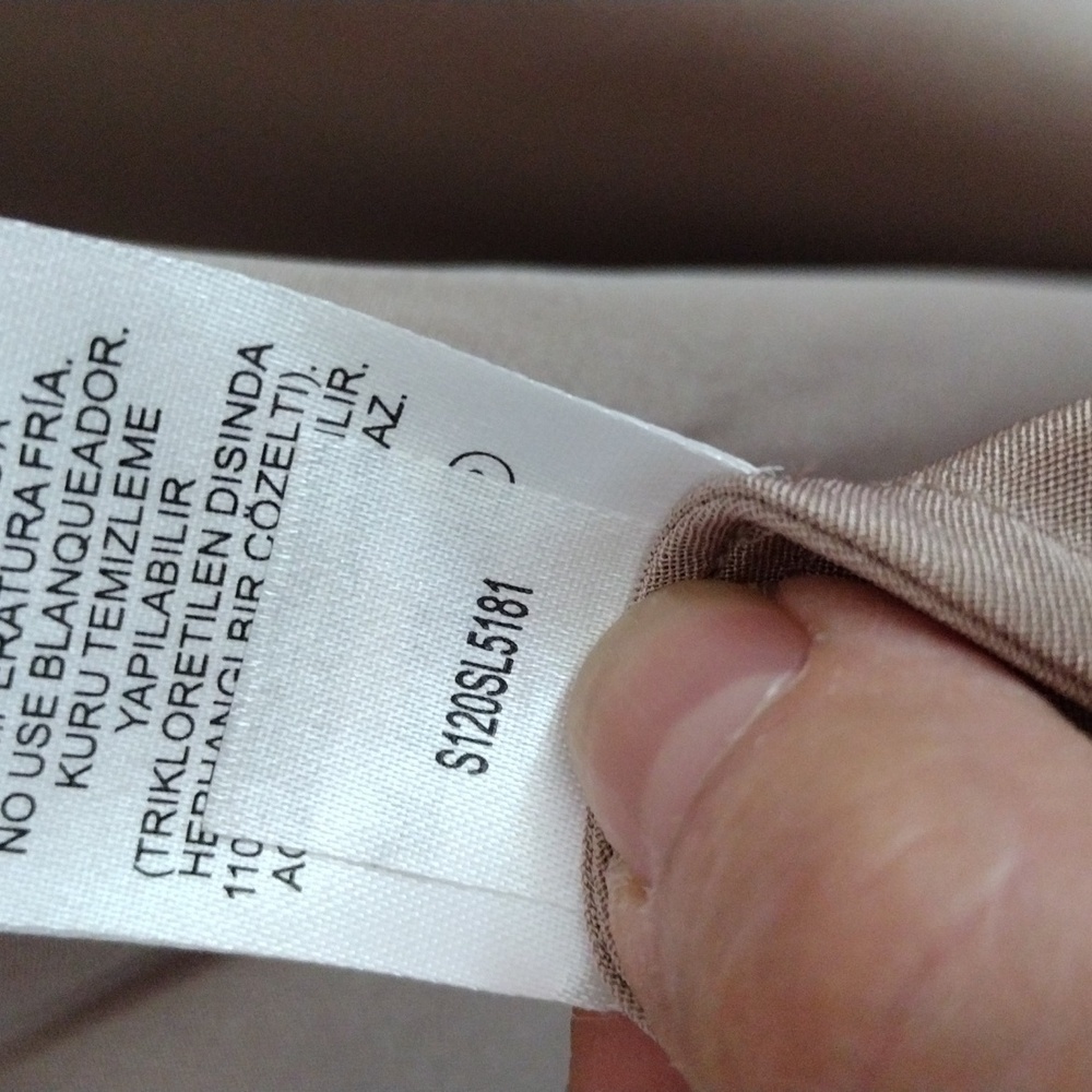 Tibi **NWT** silk 4 ply bias cut skirt in latte color. Size 12. - Picture 14 of 15